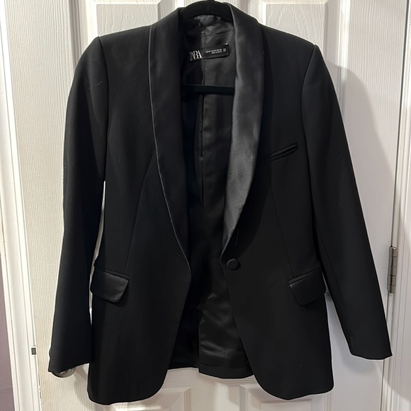 Zara Jackets & Blazers - Zara blazer